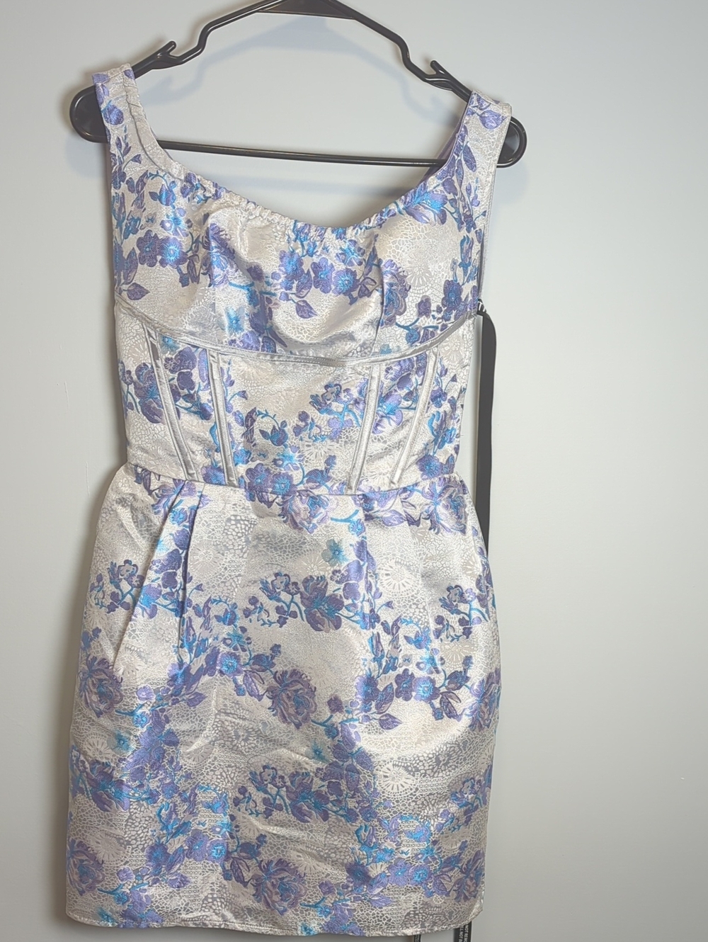 PRETTY LITTLE THING Lilac Bardot Jacquard Floral Mini Dress US4